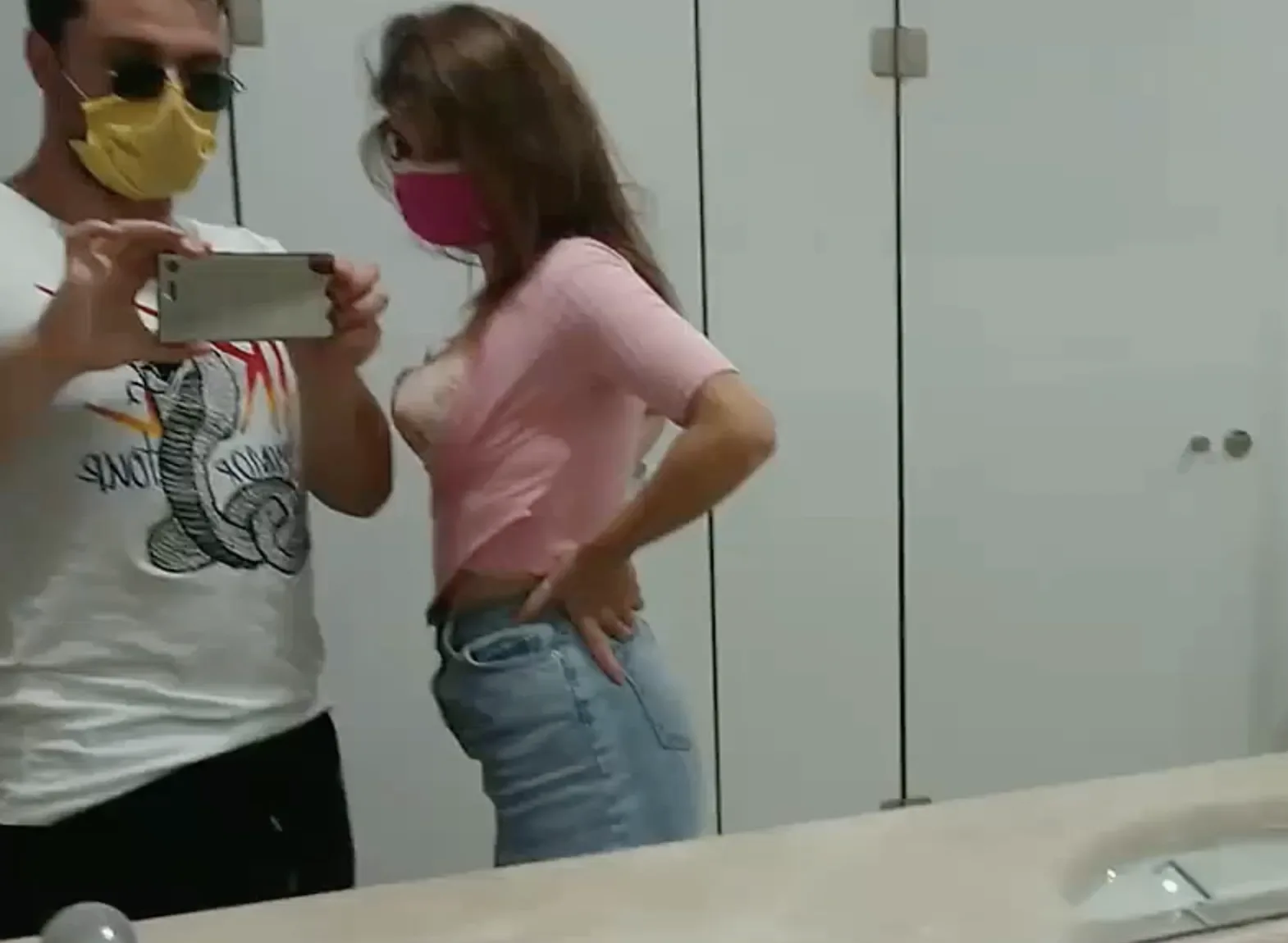 Avmde sikişen çift